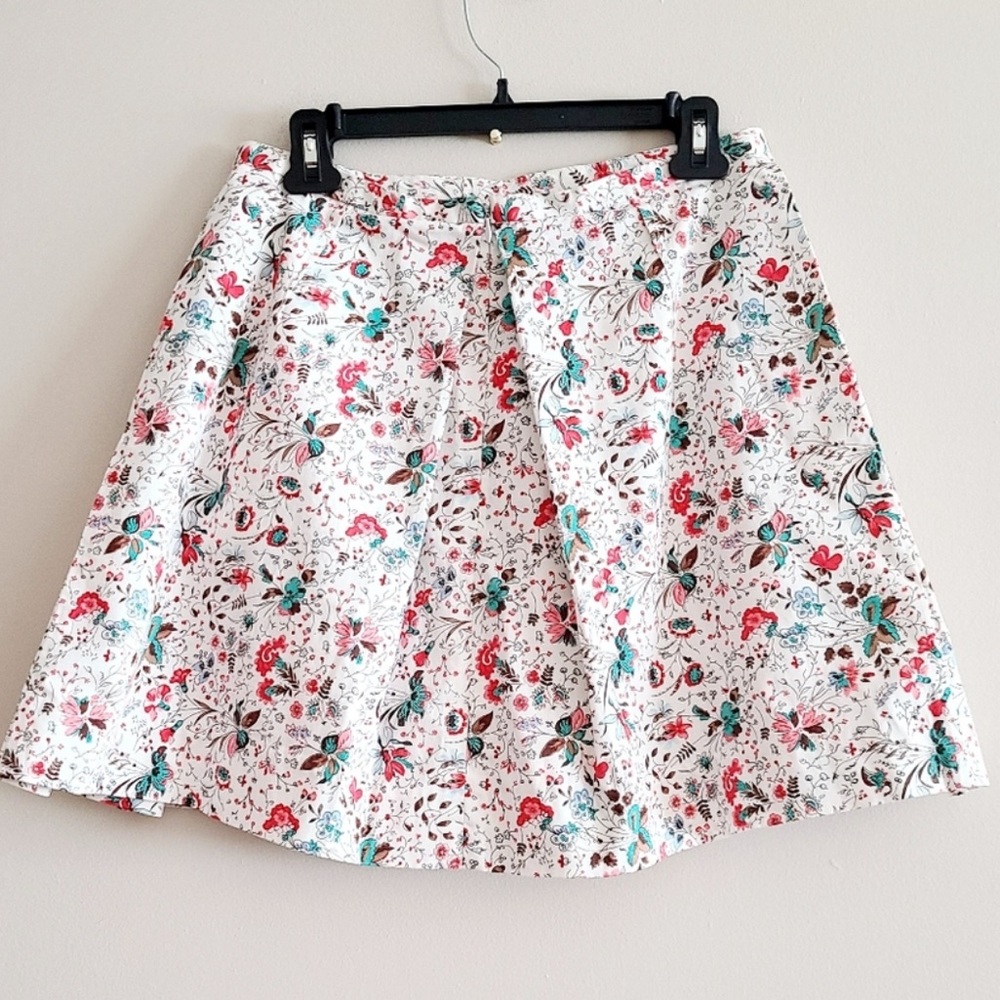 GAP Floral Print Skirt. Fully Underlined. EUC